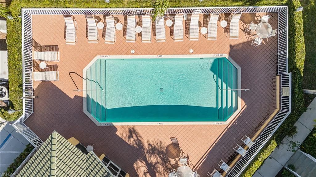 8315 Big Acorn CIR # 902, NAPLES FL 34119-35