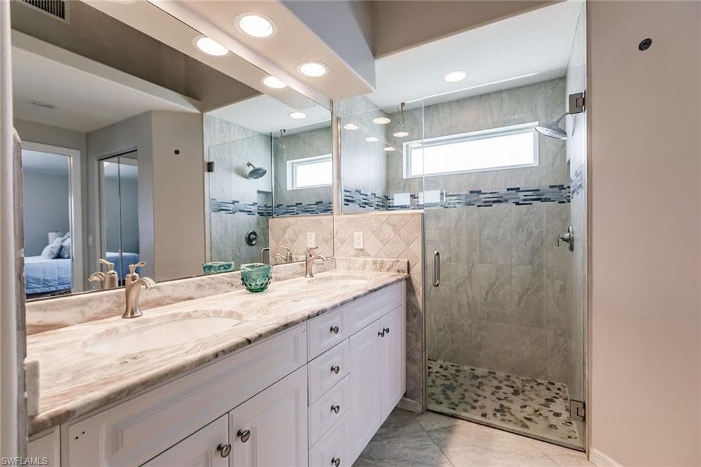 8440 Ibis Cove CIR # B260, NAPLES FL 34119-29
