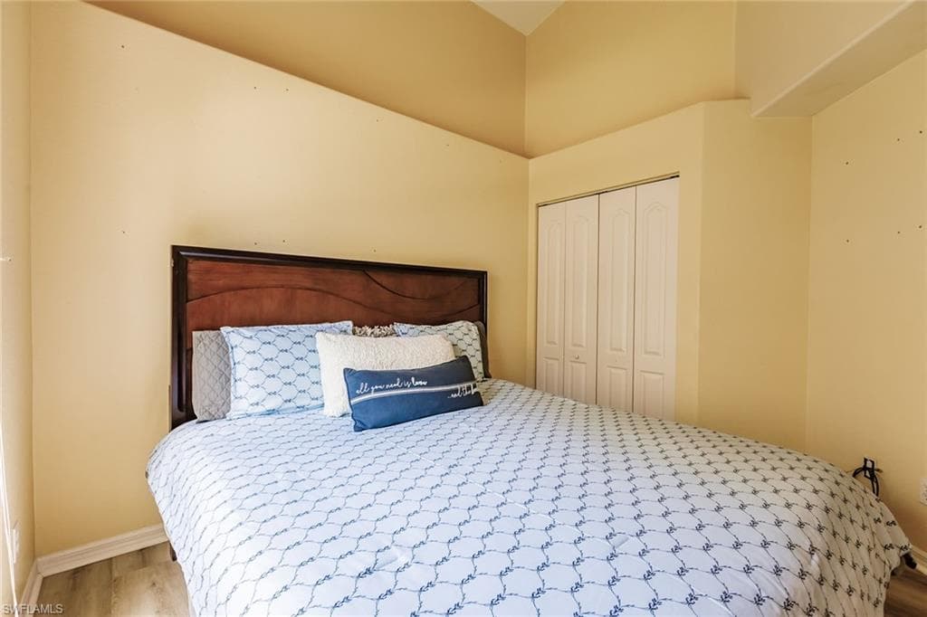 8440 Ibis Cove CIR # B260, NAPLES FL 34119-36