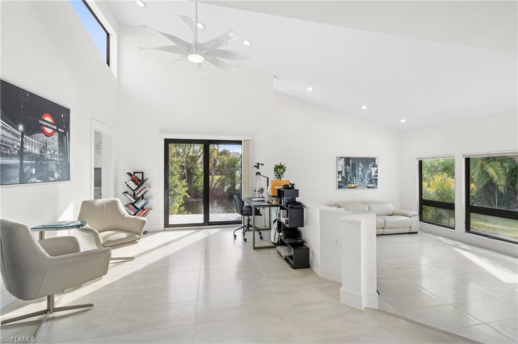 15600 Light Blue CIR, FORT MYERS FL 33908-16