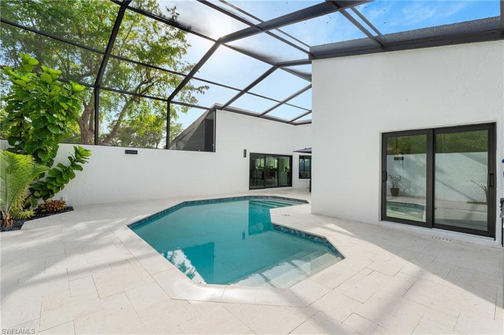 15600 Light Blue CIR, FORT MYERS FL 33908-40