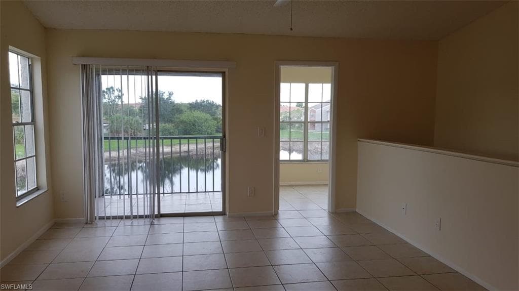 153 SANTA CLARA DR # 10, NAPLES FL 34104-28