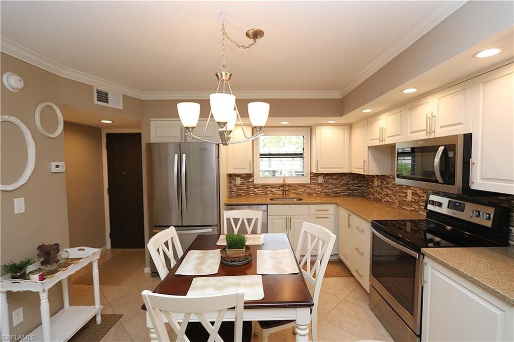 1015 Anglers CV # G203, MARCO ISLAND FL 34145-1