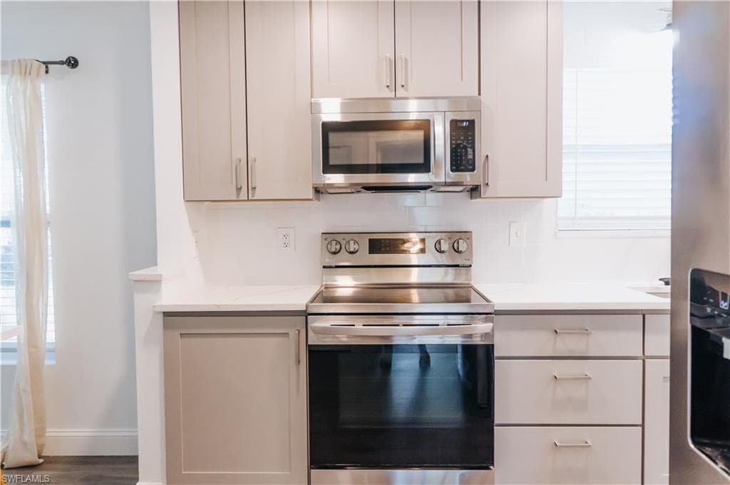 174 2nd ST, BONITA SPRINGS FL 34134-7