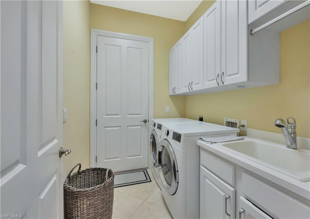 15903 Secoya Reserve CIR, NAPLES FL 34110-31