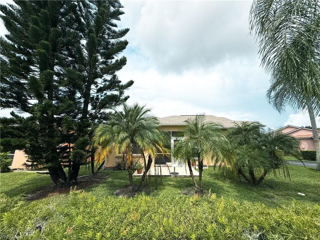 10744 Blue Bimini CIR, ESTERO FL 33928-29