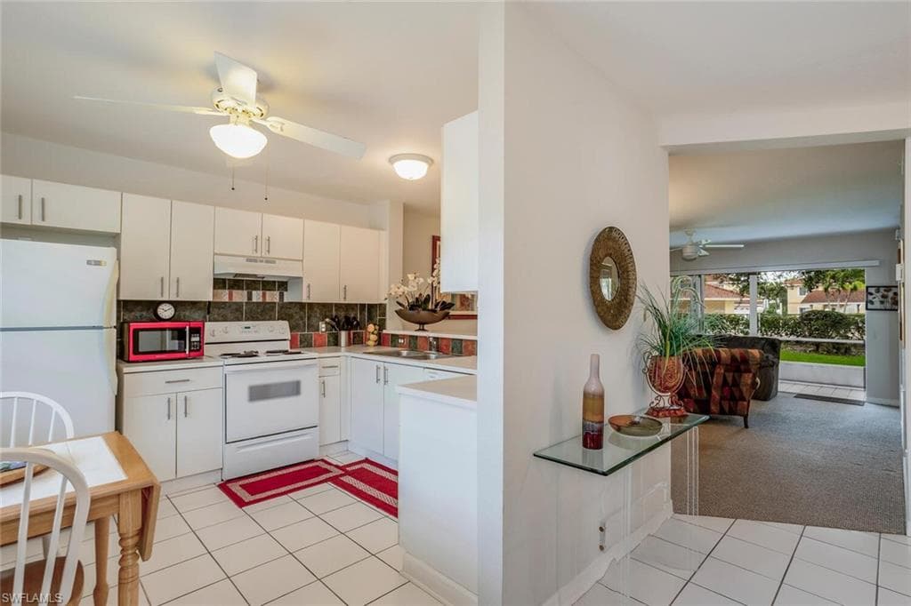 1766 Reuven CIR # 1403, NAPLES FL 34112-3