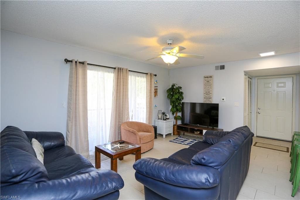 2214 Arbour Walk CIR # 2012, NAPLES FL 34109-11