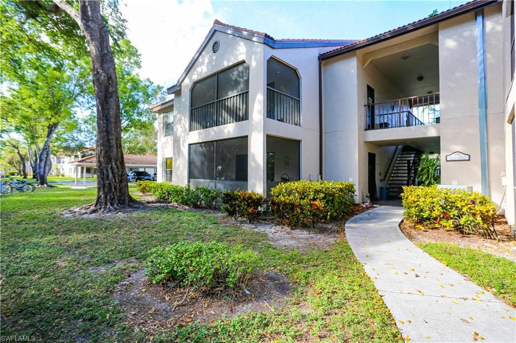 2214 Arbour Walk CIR # 2012, NAPLES FL 34109-2