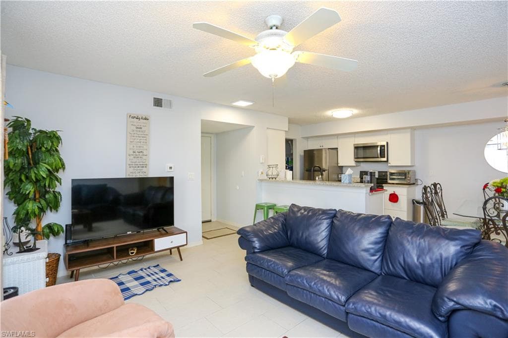 2214 Arbour Walk CIR # 2012, NAPLES FL 34109-13