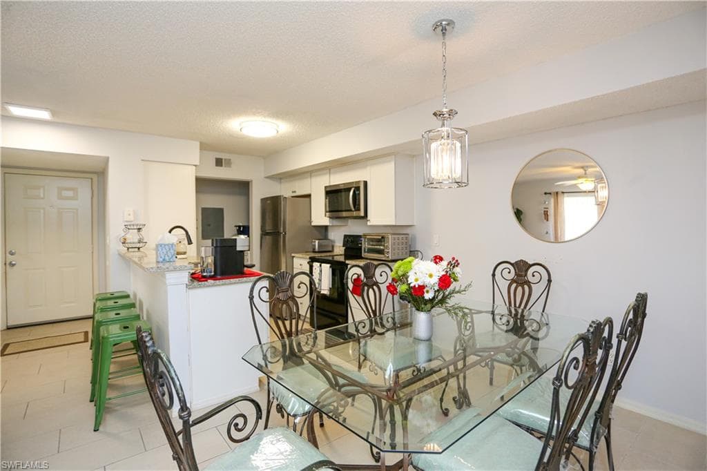 2214 Arbour Walk CIR # 2012, NAPLES FL 34109-10