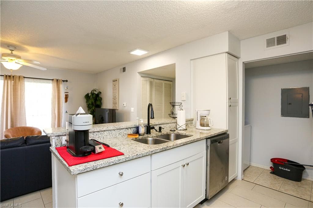 2214 Arbour Walk CIR # 2012, NAPLES FL 34109-7