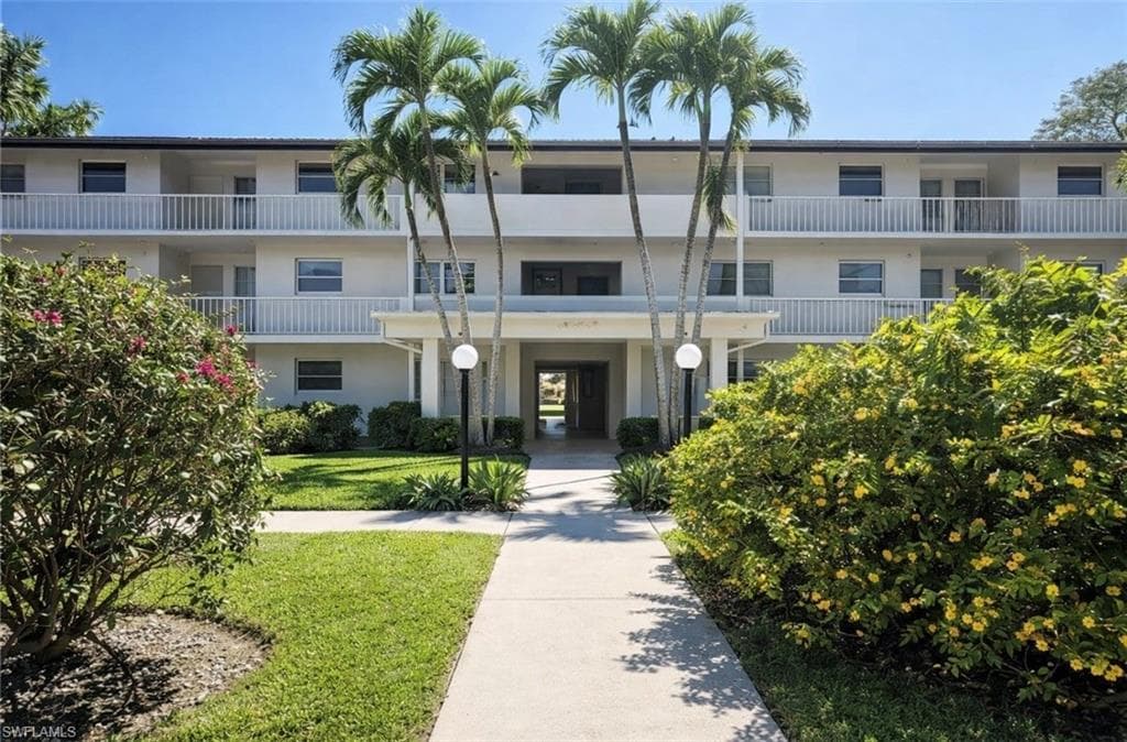 1020 Palm View DR # 101C, NAPLES FL 34110-17