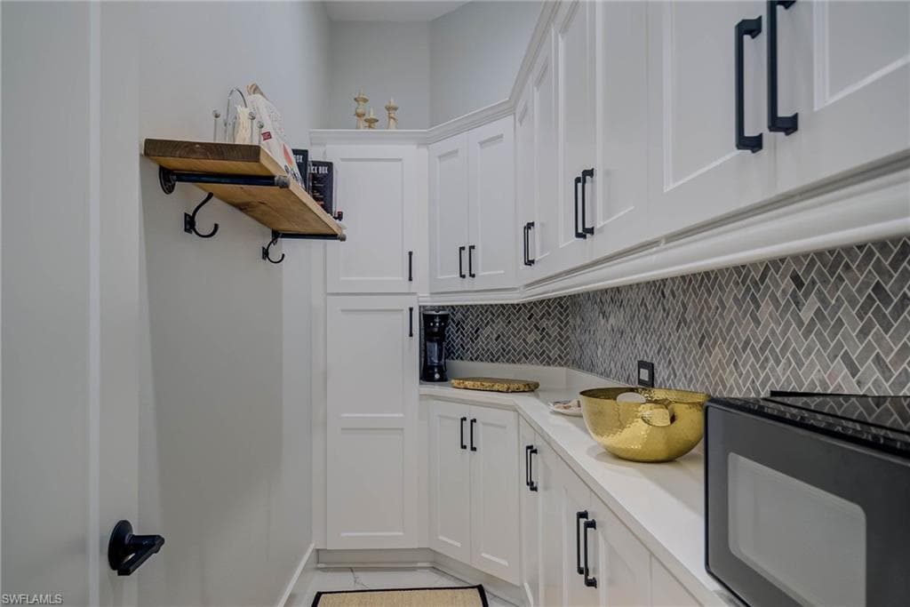 28984 Gin LN, PUNTA GORDA FL 33982-18