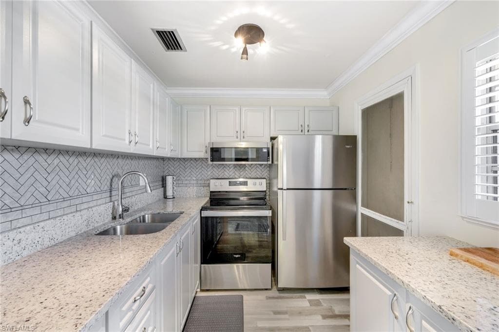 1010 Tropic TER, NORTH FORT MYERS FL 33903-2