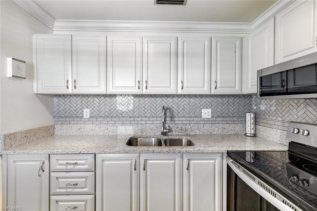 1010 Tropic TER, NORTH FORT MYERS FL 33903-3