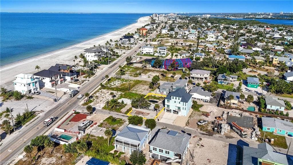 117 Hibiscus DR, FORT MYERS BEACH FL 33931-6