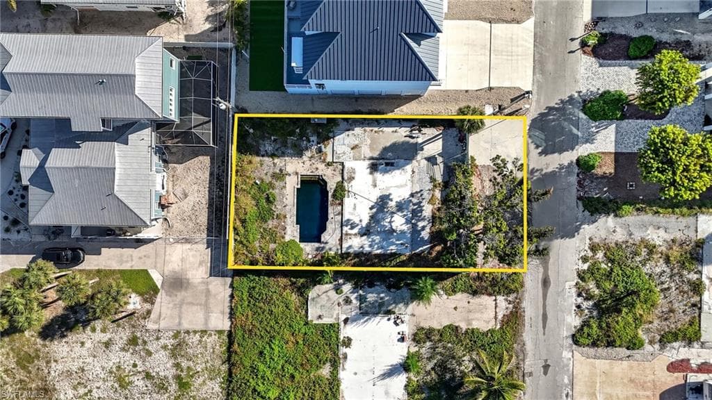 117 Hibiscus DR, FORT MYERS BEACH FL 33931-3