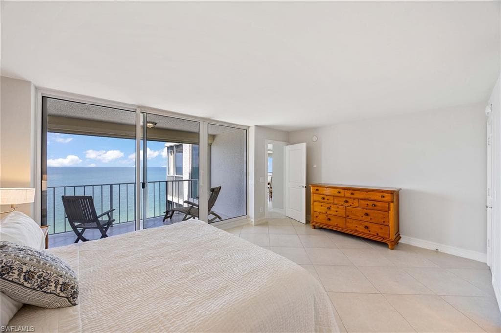 10691 Gulf Shore DR # 1201, NAPLES FL 34108-25