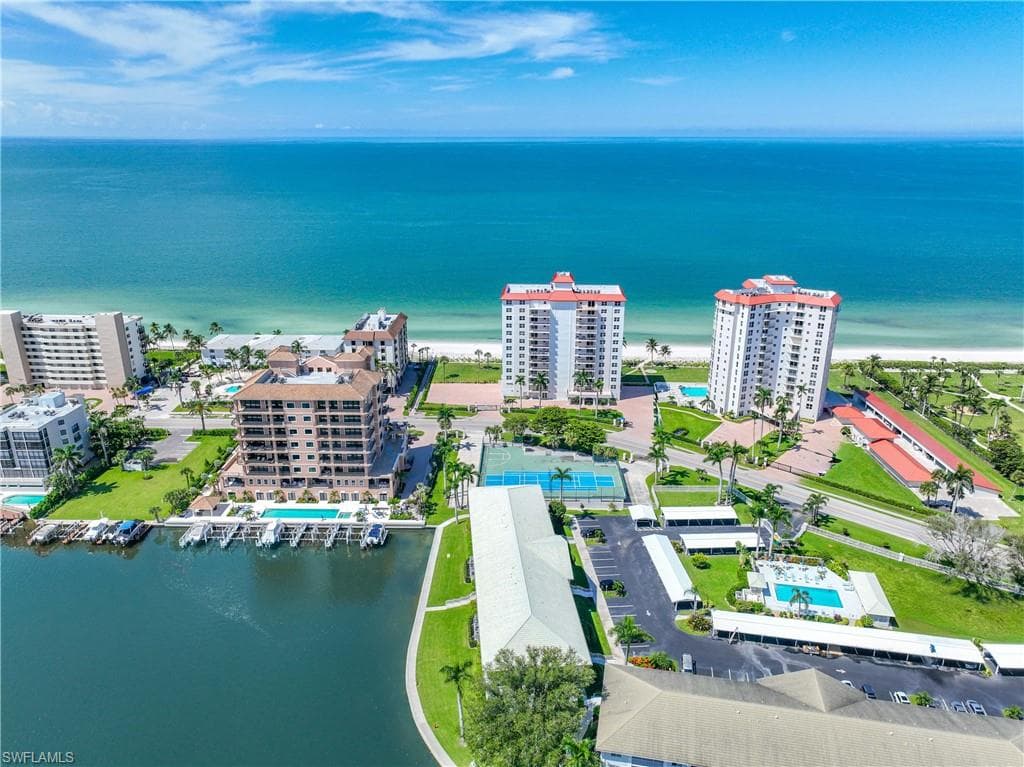 10691 Gulf Shore DR # 1201, NAPLES FL 34108-39