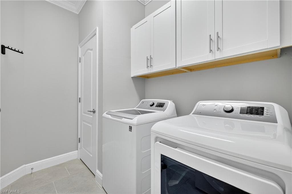 2319 Sawyers Hill RD # 705, NAPLES FL 34120-22