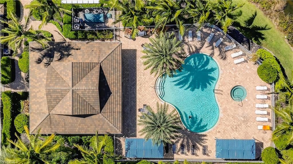 2319 Sawyers Hill RD # 705, NAPLES FL 34120-27