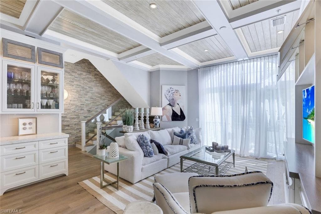 510 2nd ST S # 102, NAPLES FL 34102-3