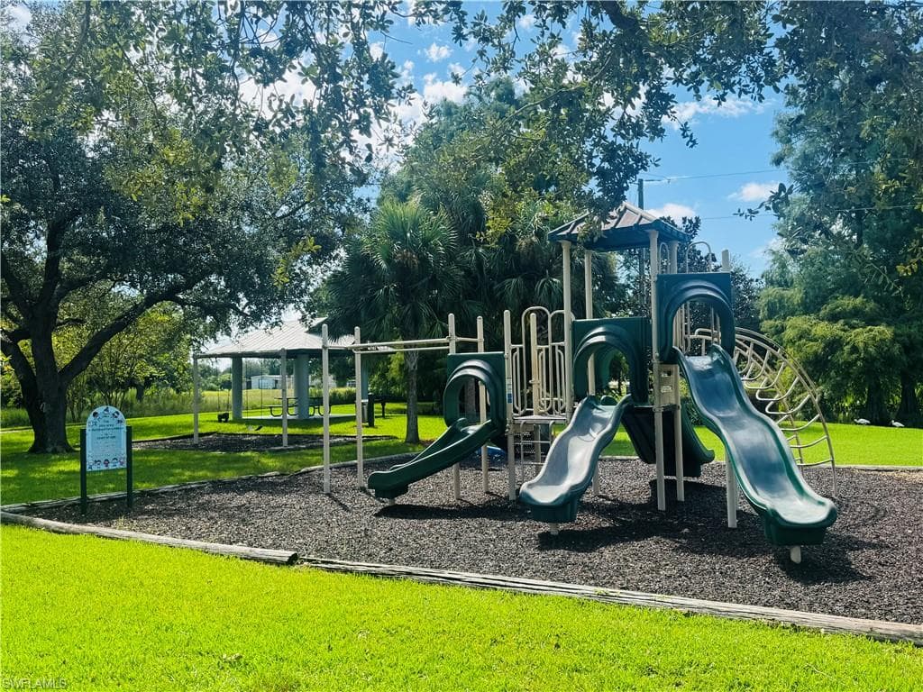 2519 7th ST W, LEHIGH ACRES FL 33971-32