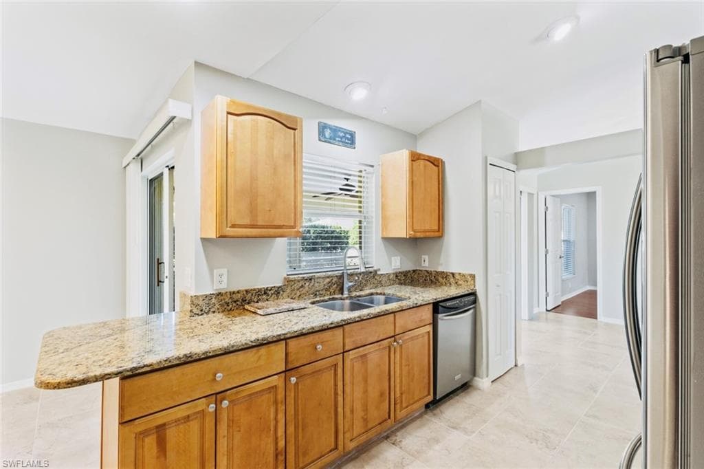 2519 7th ST W, LEHIGH ACRES FL 33971-8