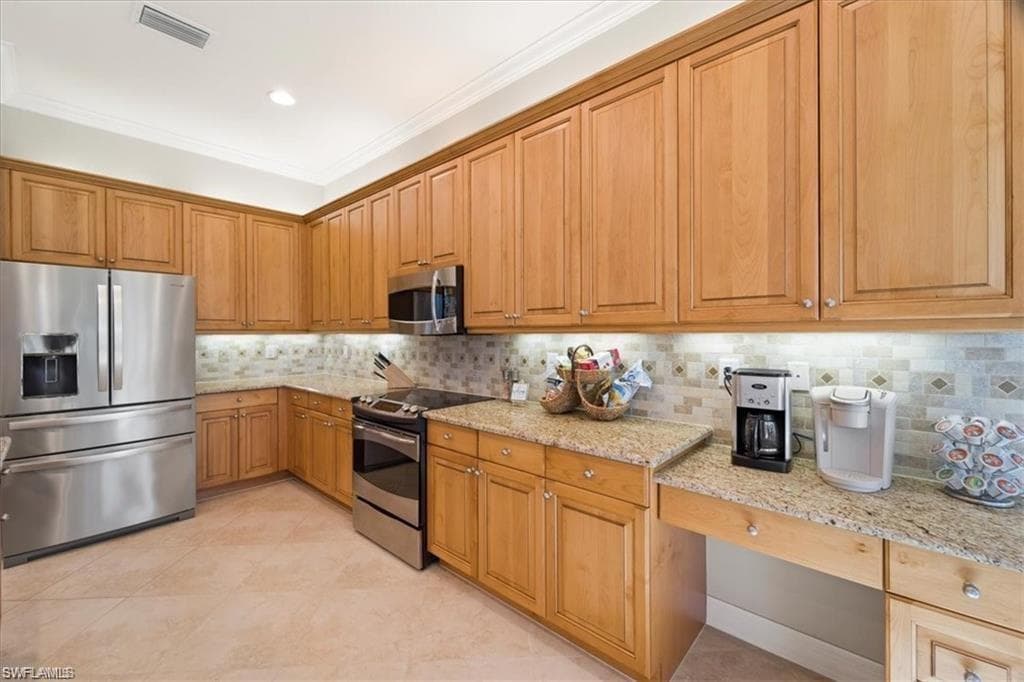 6670 Marbella LN, NAPLES FL 34105-7