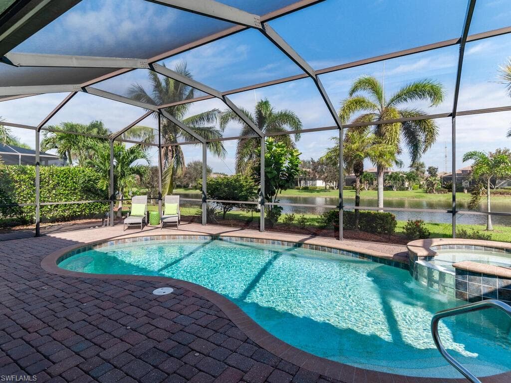 3817 Ruby WAY, NAPLES FL 34114-26