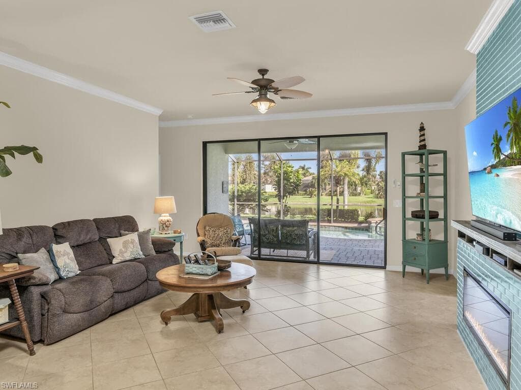3817 Ruby WAY, NAPLES FL 34114-15