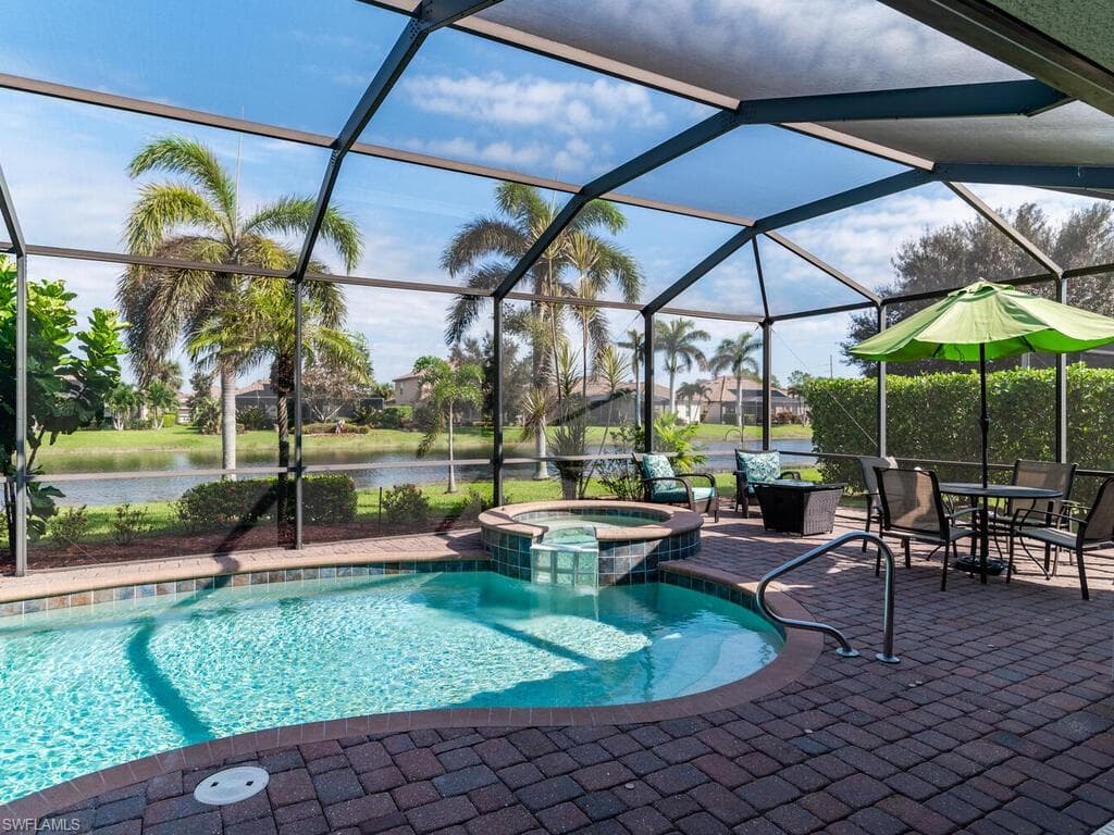 3817 Ruby WAY, NAPLES FL 34114-29