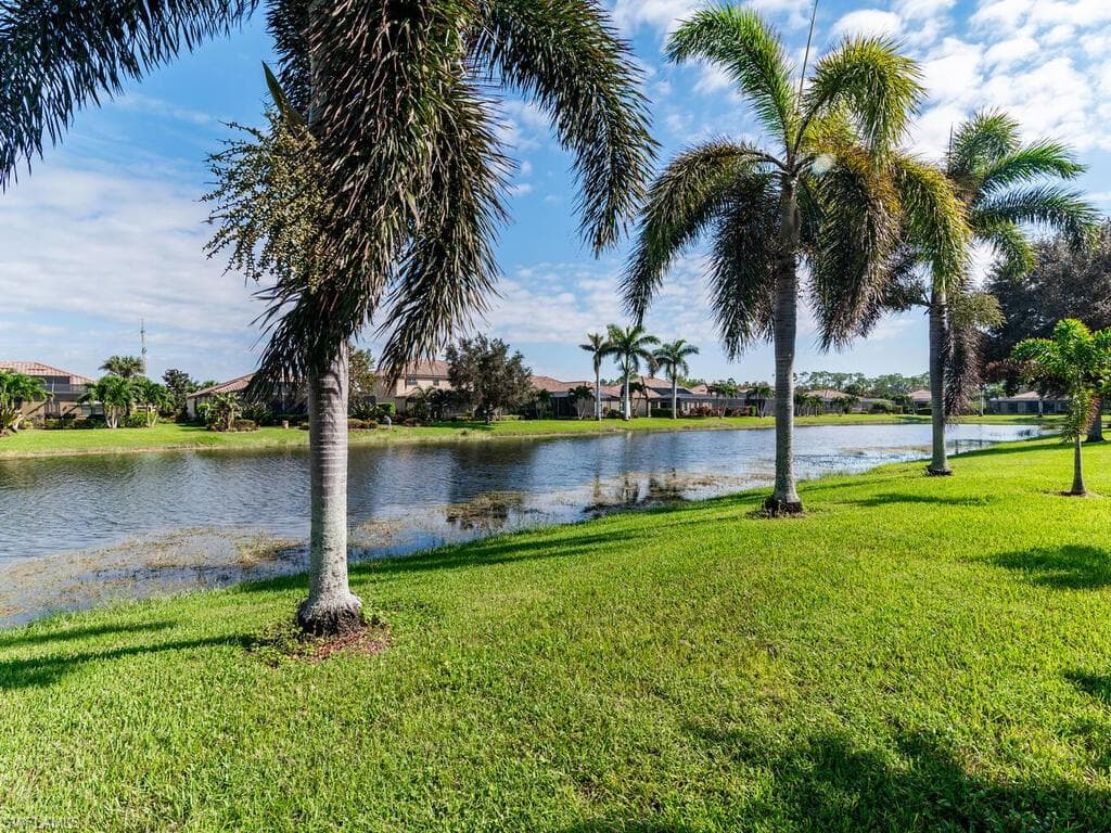 3817 Ruby WAY, NAPLES FL 34114-30