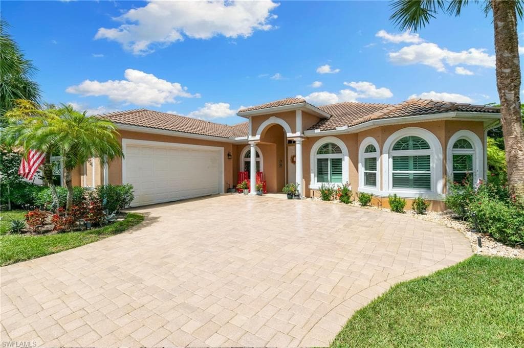 3954 Recreation LN, NAPLES FL 34116-1