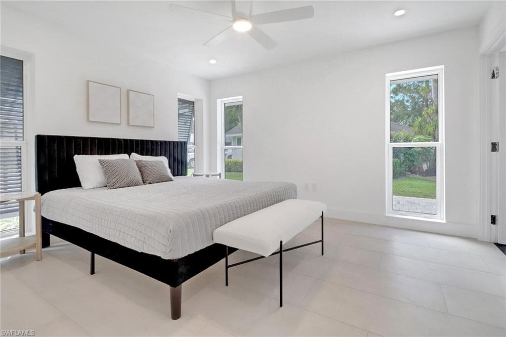 272 Yorkshire CT # 11, NAPLES FL 34112-10