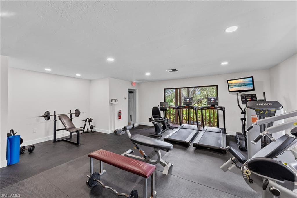 17651 Marco Island LN, FORT MYERS FL 33908-42