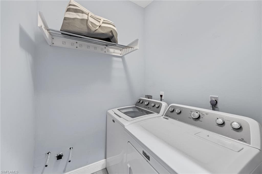 17651 Marco Island LN, FORT MYERS FL 33908-23