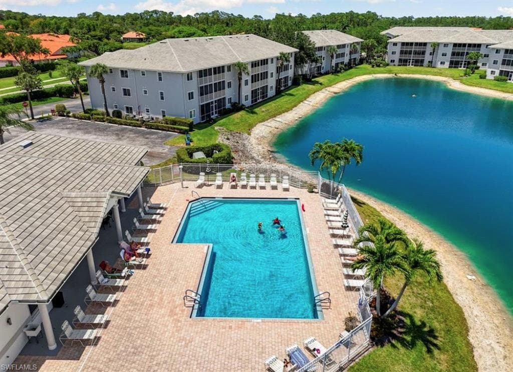 7818 Great Heron WAY # 303, NAPLES FL 34104-3