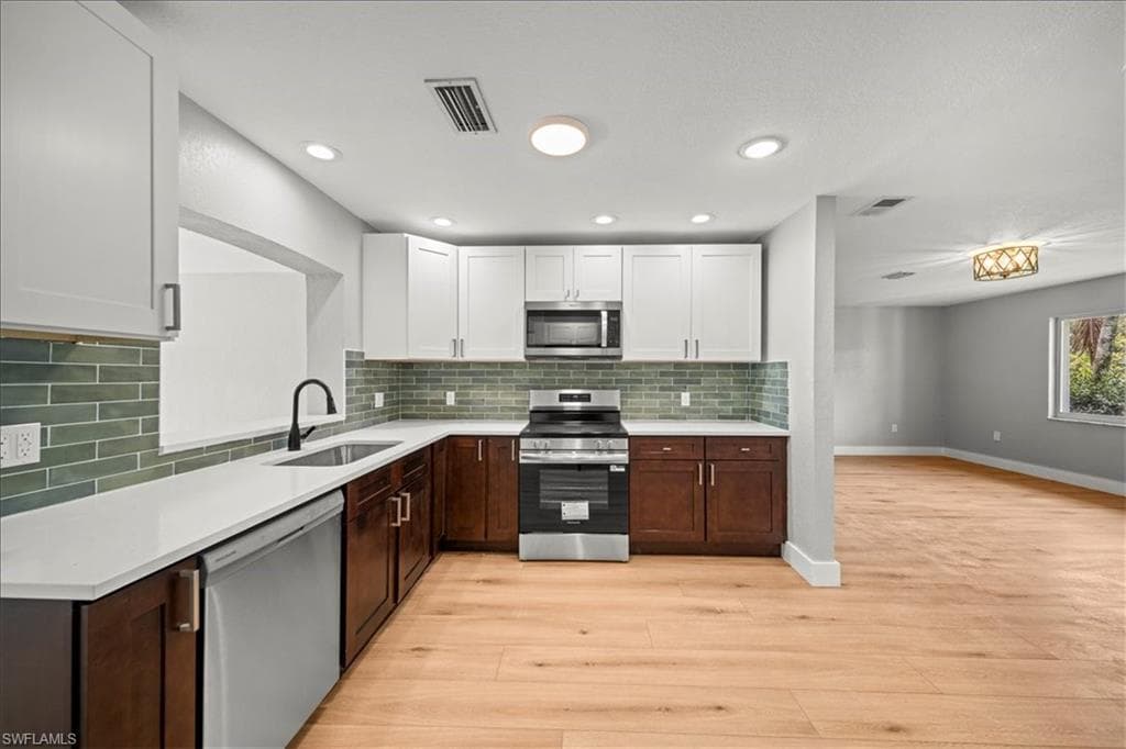 17042 Wayzata CT-5