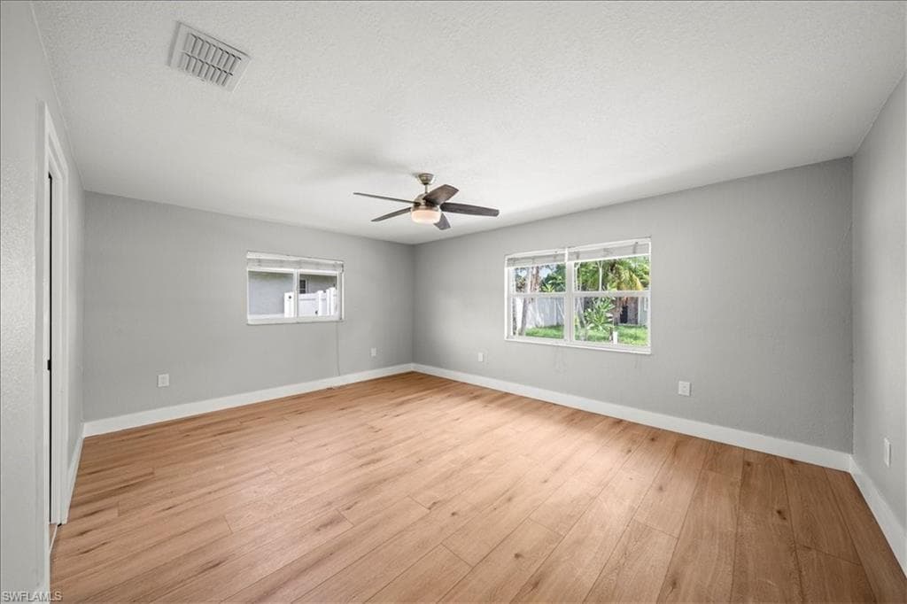 17042 Wayzata CT-15