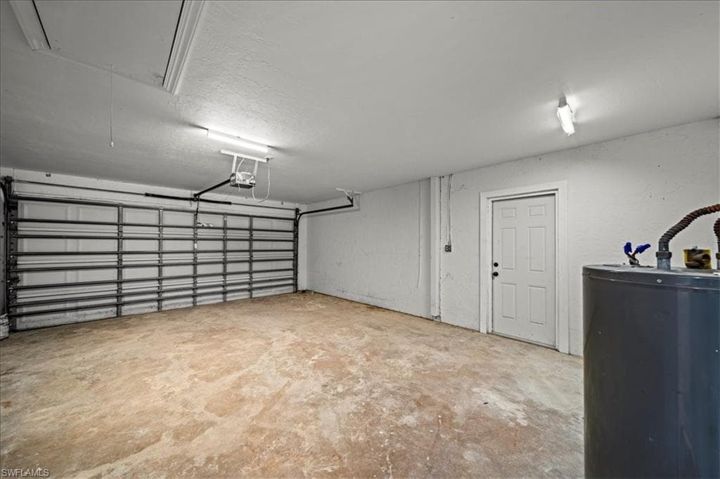 17042 Wayzata CT-27