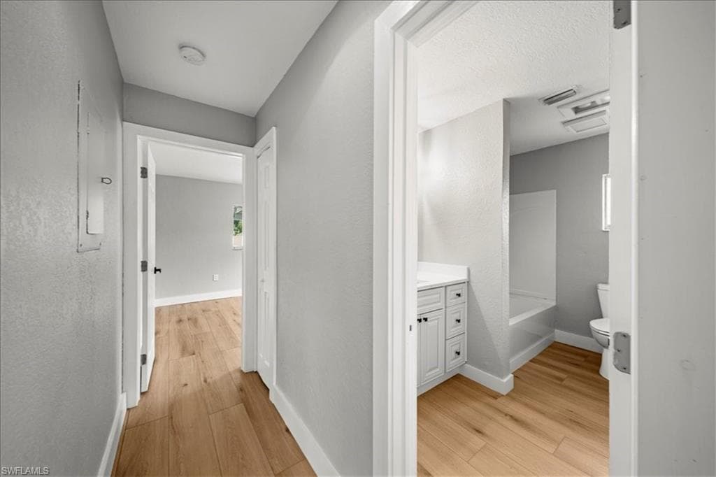 17042 Wayzata CT-23