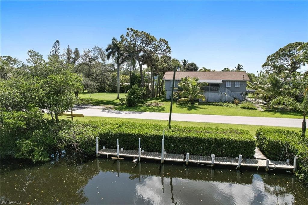 1300 Venetian WAY, NAPLES FL 34110-6