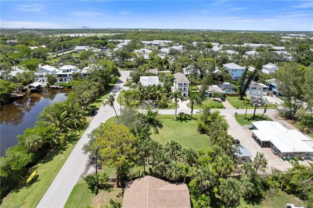 1300 Venetian WAY, NAPLES FL 34110-7