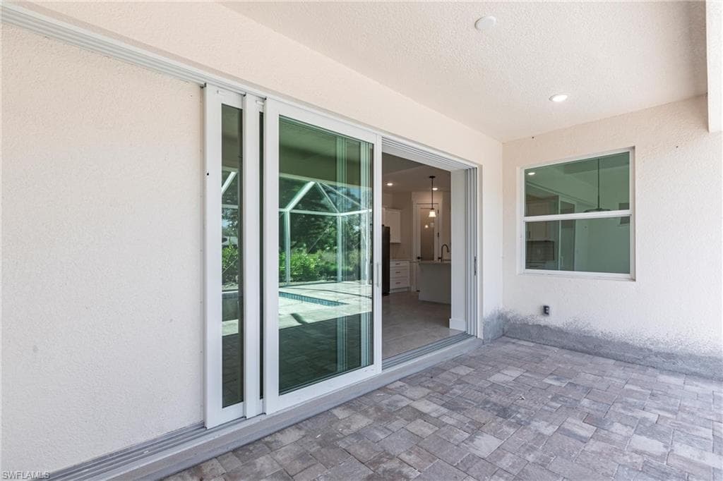 6141 Arbor AVE, FORT MYERS FL 33905-42