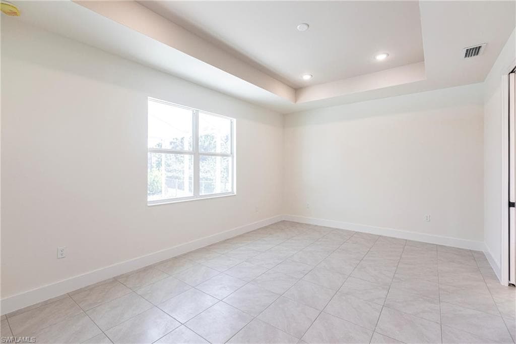 6141 Arbor AVE, FORT MYERS FL 33905-25