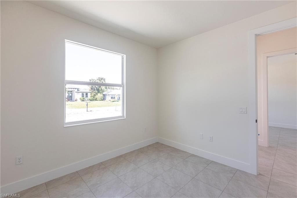 6141 Arbor AVE, FORT MYERS FL 33905-31