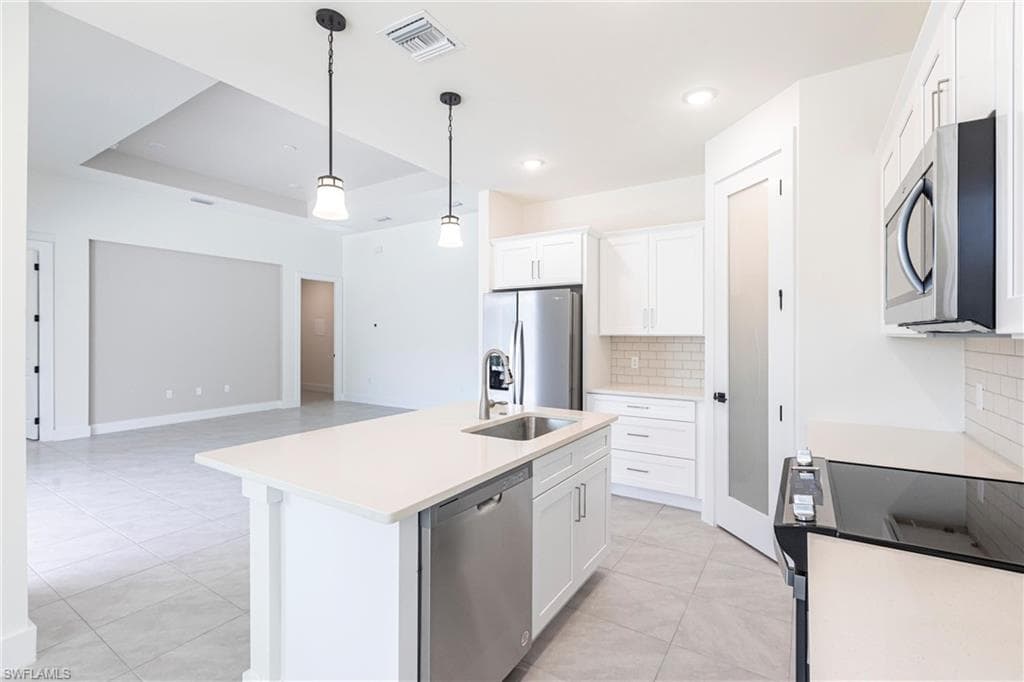 6141 Arbor AVE, FORT MYERS FL 33905-17