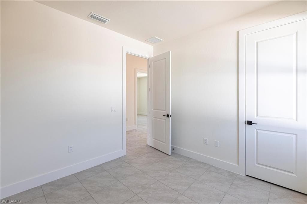 6141 Arbor AVE, FORT MYERS FL 33905-38